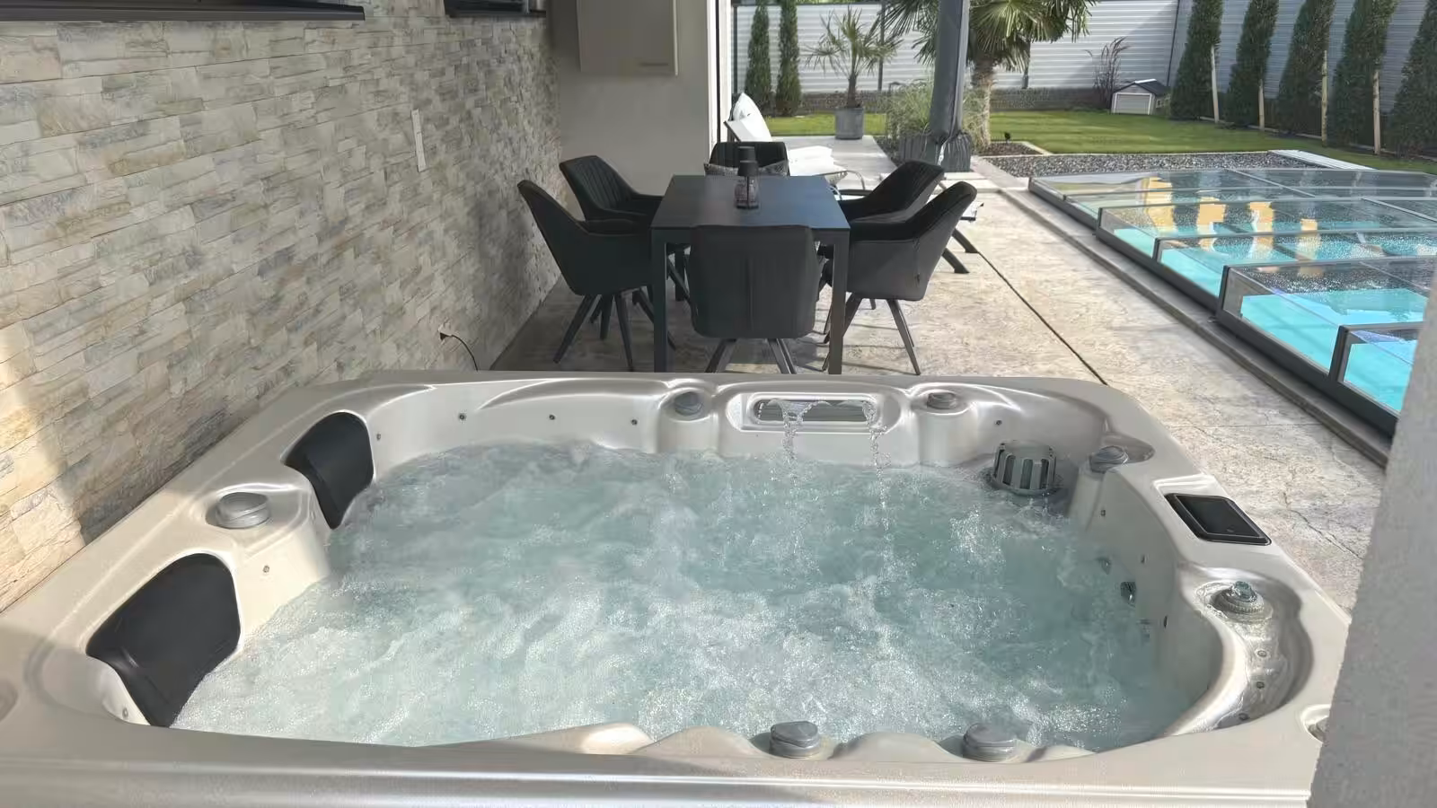 Whirlpool auf der Terrasse